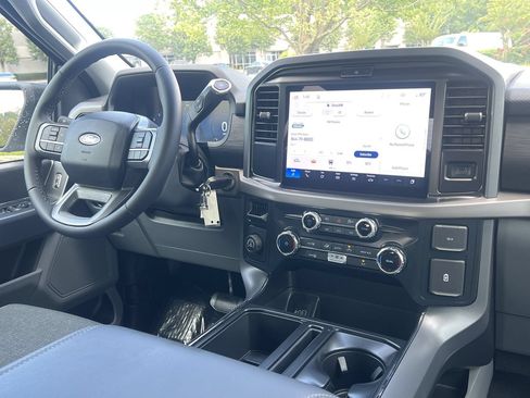 New 2026 Ford F150 XLT RWD image 3