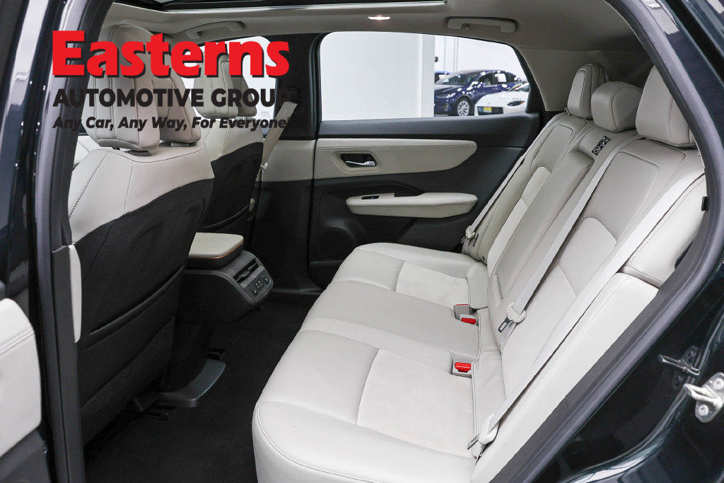 Used 2023 Nissan Ariya AWD image 25