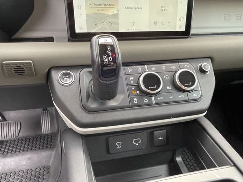 Used 2020 Land Rover Defender 110 S AWD/4WD image 22