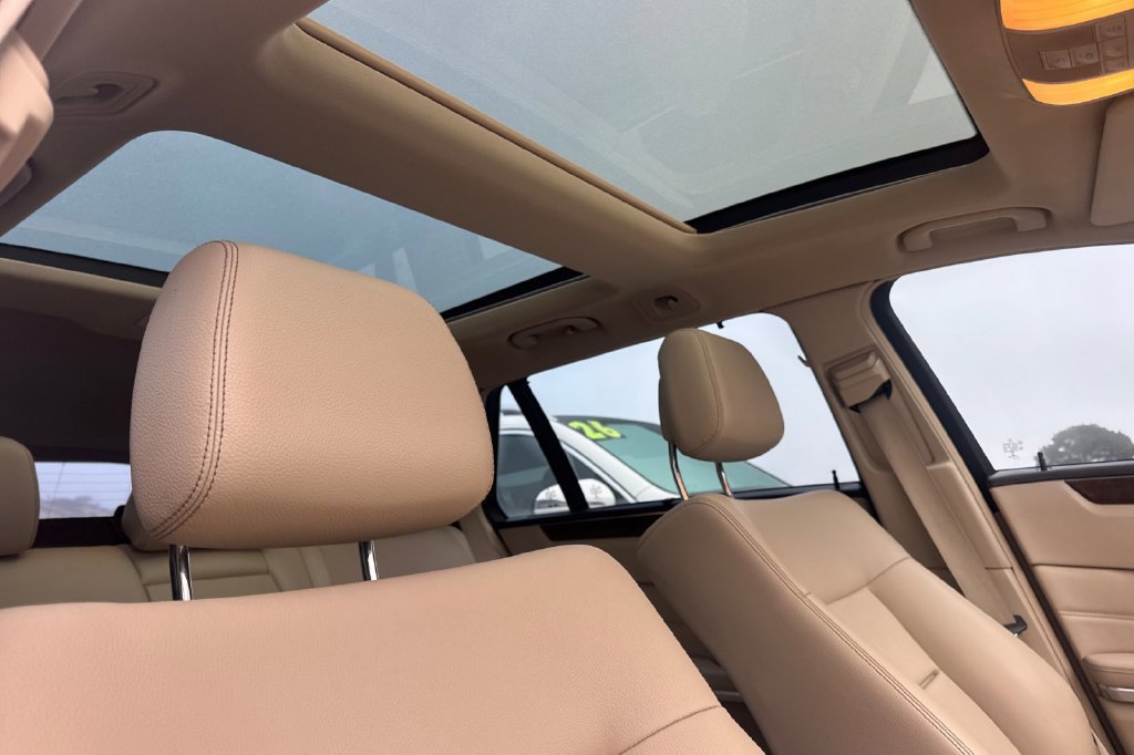 Used 2016 Mercedes-Benz E 350 4MATIC Wagon image 22