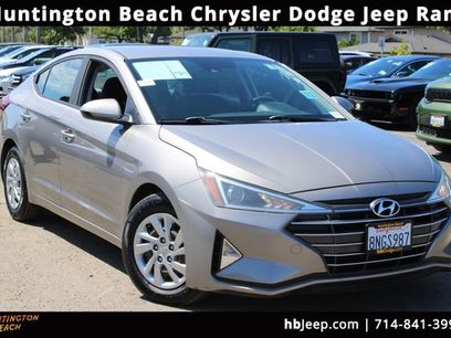 Used 2020 Hyundai Elantra SE w/ Cargo Package (C1)