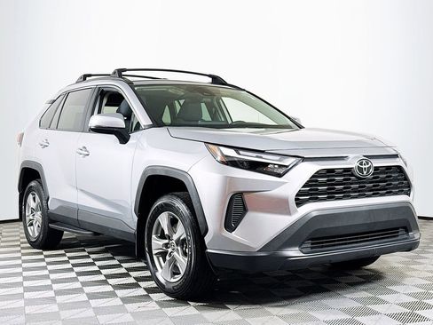Used 2025 Toyota RAV4 XLE w/ Convenience Package AWD/4WD image 1