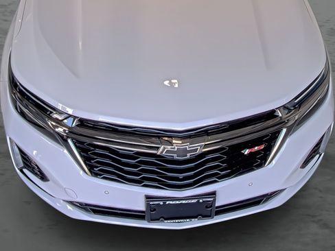 New 2023 Chevrolet Equinox RS w/ RS Leather Package AWD/4WD image 18