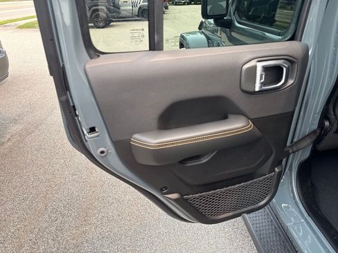 New 2026 Jeep Wrangler Unlimited Sahara AWD/4WD image 21