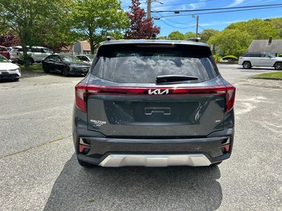 Used 2025 Kia Seltos EX w/ EX Sunroof Package