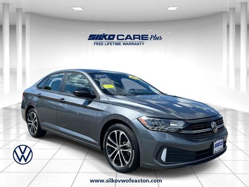 Certified 2023 Volkswagen Jetta Sport FWD image 1