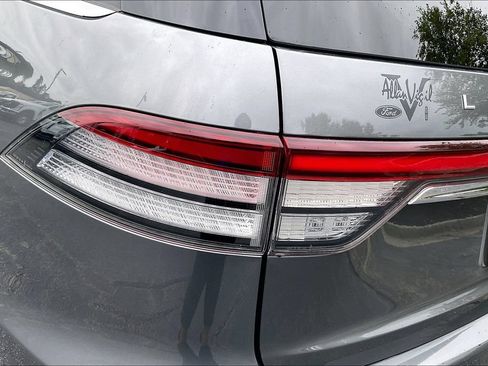 Certified 2023 Lincoln Aviator Reserve w/ Equipment Group 201A RWD image 24