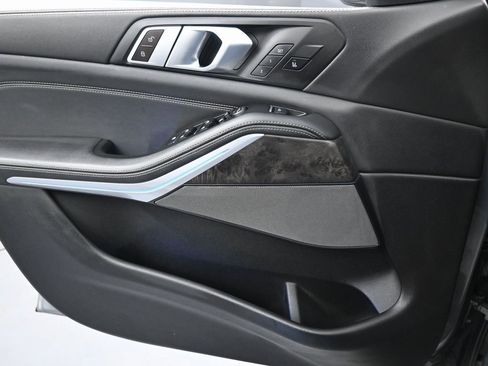 Used 2024 BMW X5 xDrive40i image 23