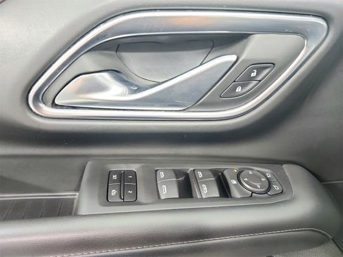 Used 2024 Chevrolet Tahoe LT image 32