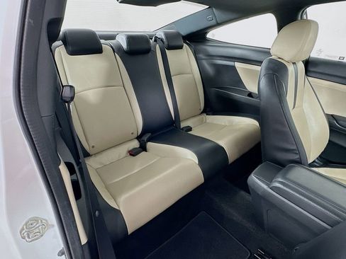 Used 2016 Honda Civic Touring image 33