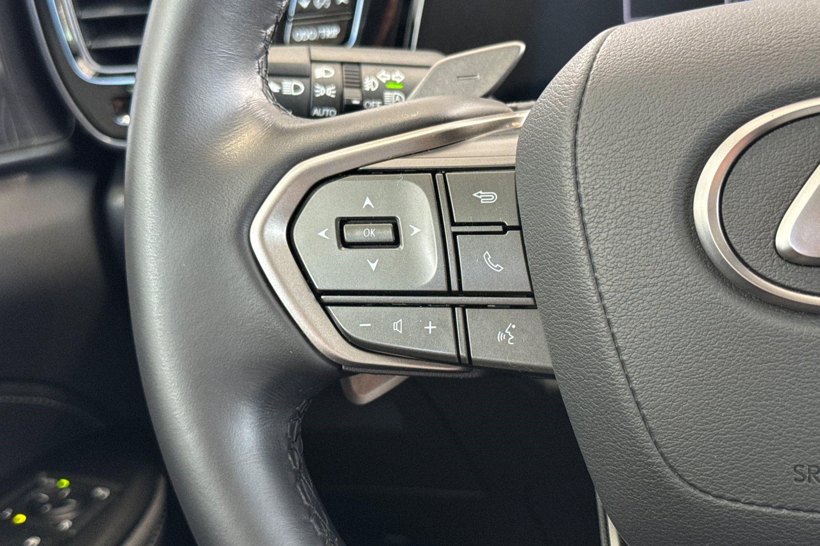 Used 2026 Lexus NX 350h AWD w/ Accessory Package (2T) image 31