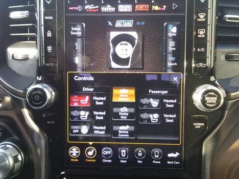 Used 2020 RAM 1500 Limited image 26