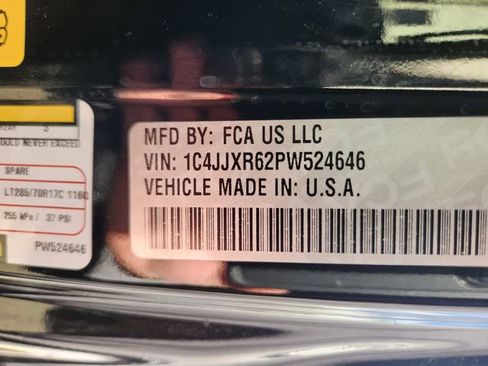 Used 2023 Jeep Wrangler Unlimited Rubicon 4xe w/ Cold Weather Group image 29