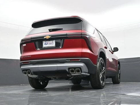 New 2026 Chevrolet Traverse LT w/ LPO, Floor Liner Package FWD image 37