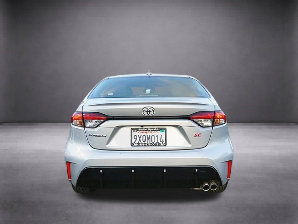 Used 2026 Toyota Corolla SE FWD image 6