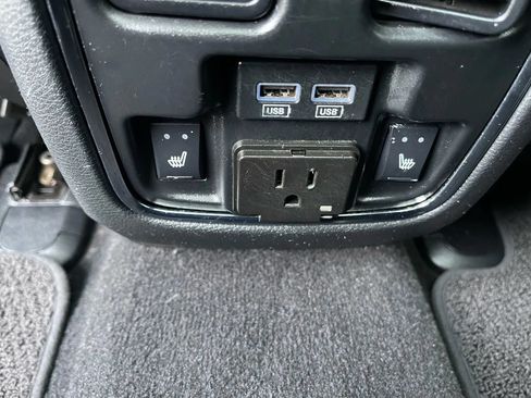 Used 2020 Jeep Grand Cherokee Limited w/ Luxury Group II AWD/4WD image 18
