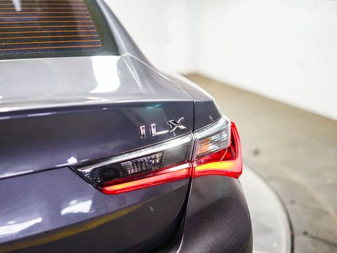 Used 2020 Acura ILX w/ Premium Package image 8