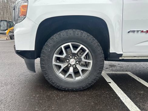 Used 2022 GMC Canyon AT4 w/ Trailering Package AWD/4WD image 10