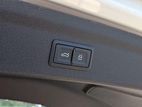 New 2025 Audi Q3 2.0T Premium Plus image 21