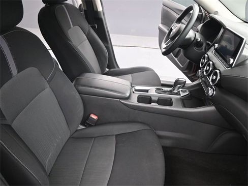 Used 2024 Nissan Sentra SV image 24