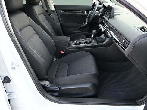 Used 2024 Honda Civic EX image 12