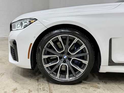 Used 2022 BMW 750i xDrive w/ Luxury Rear Seating Package image 49
