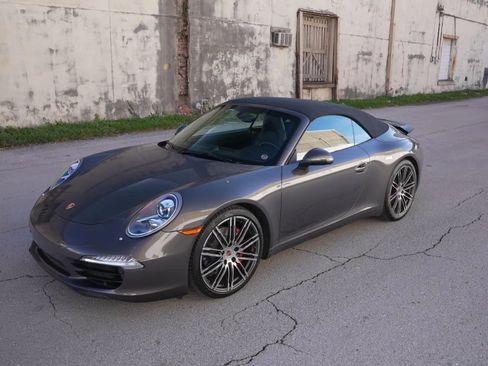Used 2015 Porsche 911 Carrera S image 3