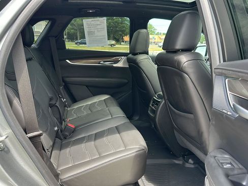Used 2024 Cadillac XT5 Premium Luxury w/ Platinum Package AWD/4WD image 11