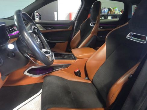 Used 2021 Jaguar F-PACE SVR AWD/4WD image 8