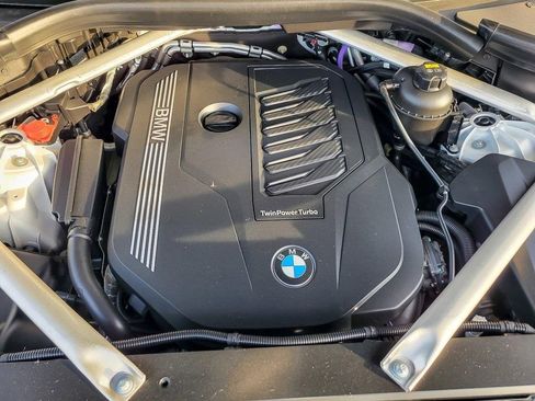 Used 2023 BMW X6 xDrive40i w/ M Sport Package image 25