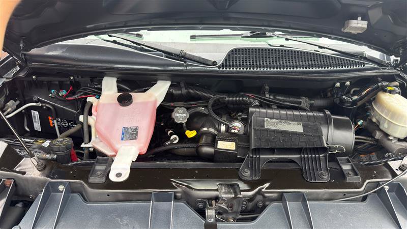 Used 2015 Chevrolet Express 2500 Extended RWD image 8