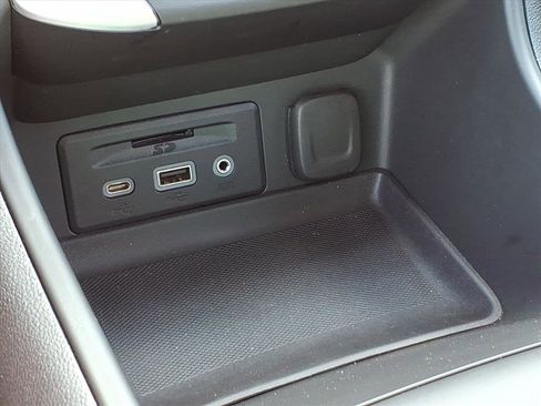 Used 2022 GMC Terrain SLT w/ Tech Package AWD/4WD image 32