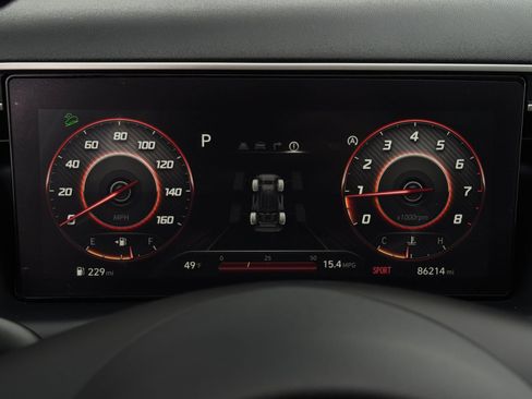 Used 2023 Hyundai Tucson Limited AWD/4WD image 16