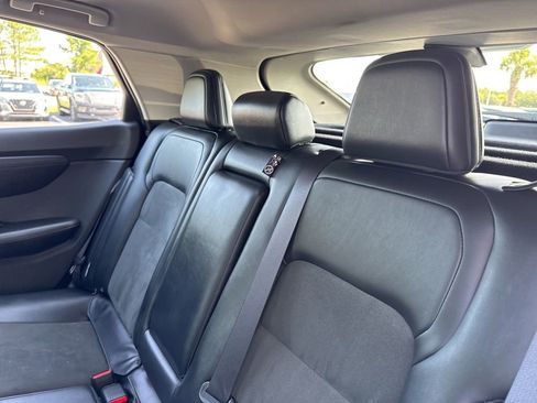 Used 2023 Nissan Ariya AWD image 17