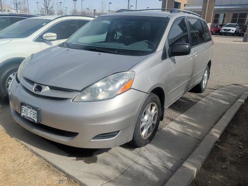 Used 2006 Toyota Sienna LE image 1