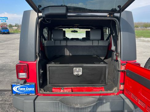 Used 2010 Jeep Wrangler Unlimited Sport image 14