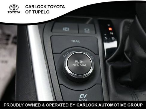 Used 2025 Toyota RAV4 LE image 15