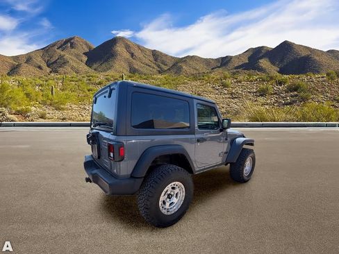 Used 2021 Jeep Wrangler Sport AWD/4WD image 4