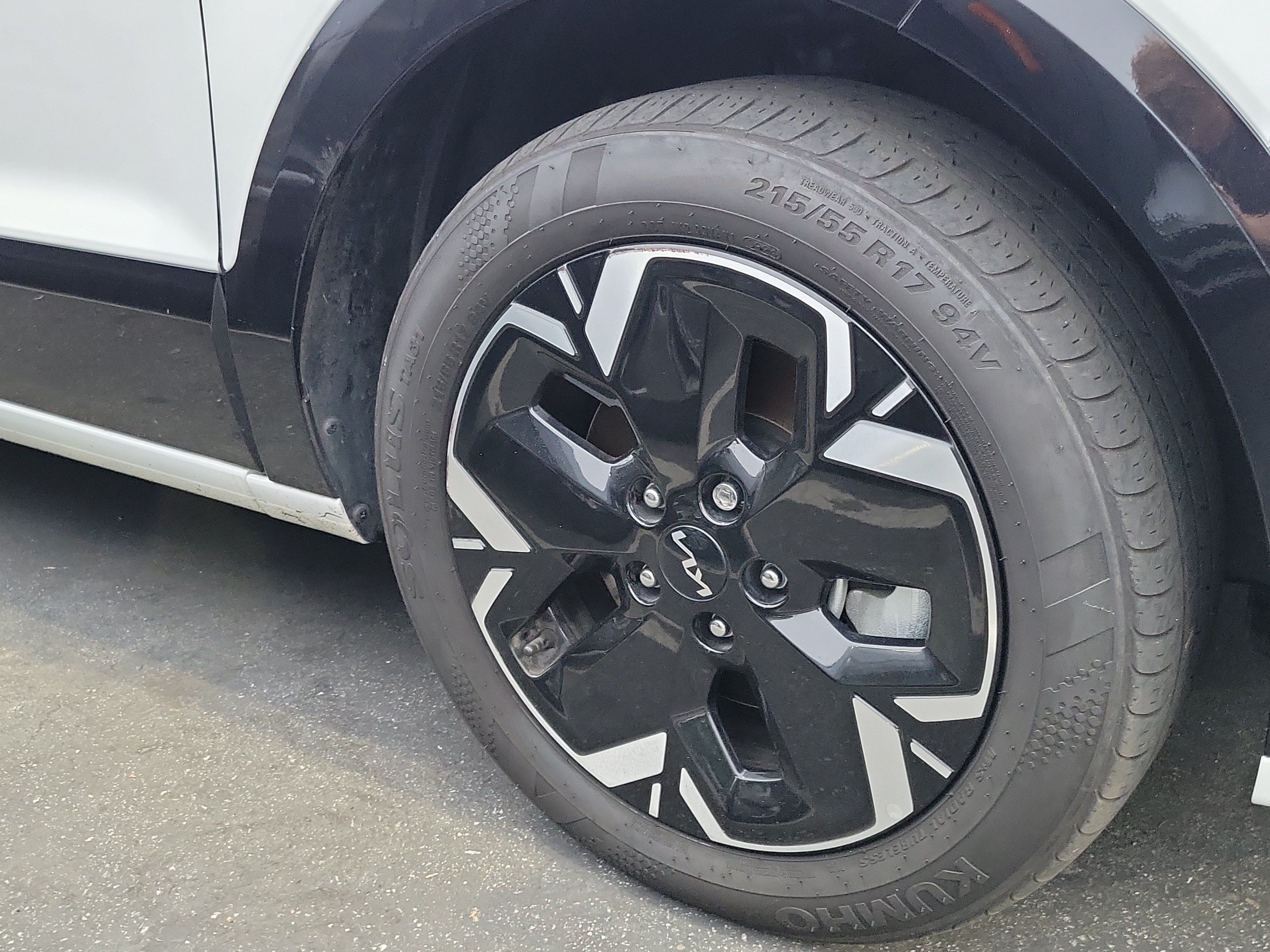 Used 2023 Kia Niro Wind FWD image 4