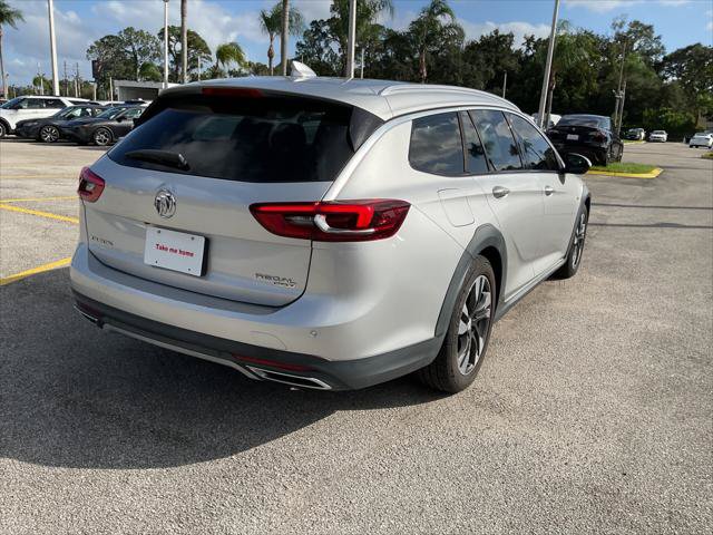 Used 2018 Buick Regal Preferred w/ Sights and Sounds Package AWD/4WD image 6