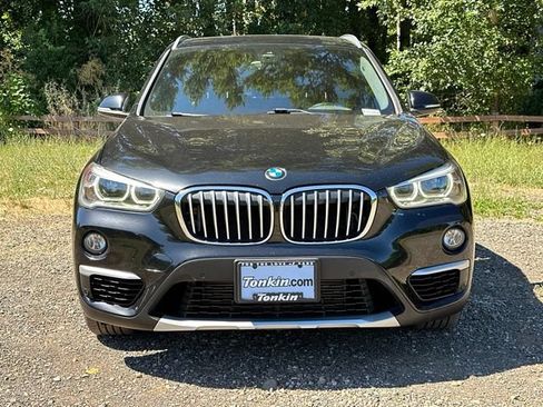 Used 2017 BMW X1 xDrive28i AWD/4WD image 3