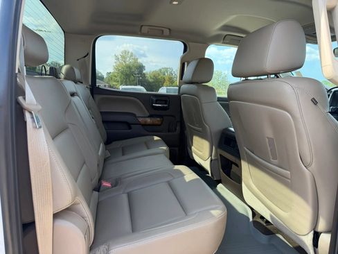 Used 2015 GMC Sierra 2500 SLT w/ Duramax Plus Package AWD/4WD image 23