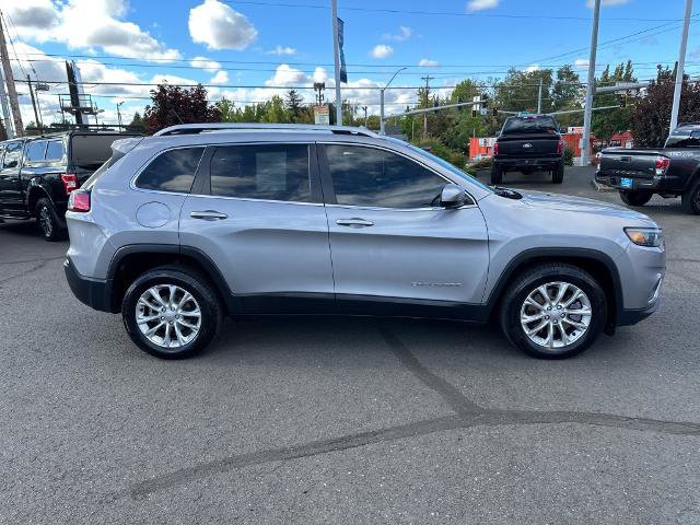Used 2019 Jeep Cherokee Latitude w/ Popular Appearance Group FWD image 8