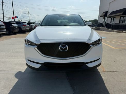 Used 2017 MAZDA CX-5 Touring w/ Preferred Equipment Package AWD/4WD image 4