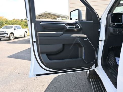 New 2026 Chevrolet Silverado 2500 LTZ w/ LTZ Premium Package image 11