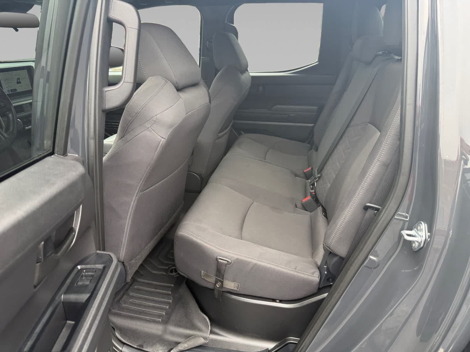 Used 2025 Toyota Tacoma SR AWD/4WD image 22