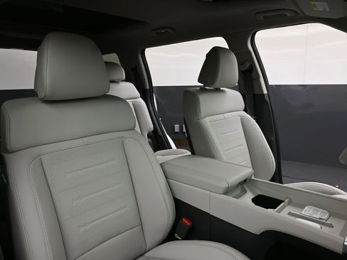 New 2026 Hyundai Santa Fe Limited image 13