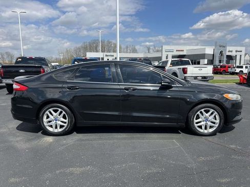 Used 2013 Ford Fusion SE image 10