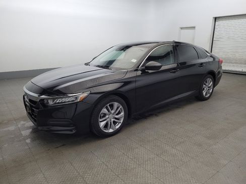 Used 2018 Honda Accord LX image 2