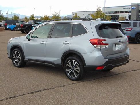 Used 2023 Subaru Forester Limited AWD/4WD image 6
